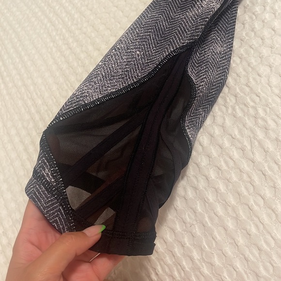 Lululemon cropped leggings - Picture 3 of 4